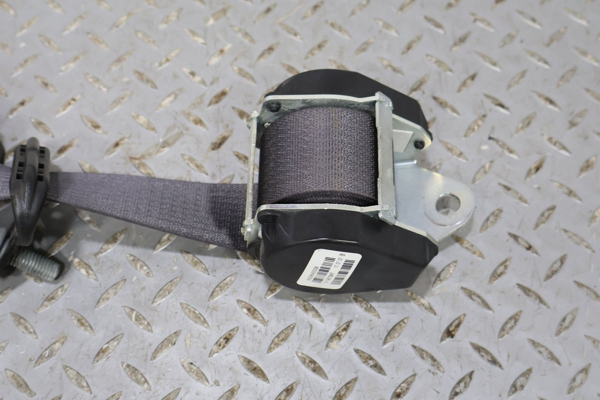 2008 Chevrolet Corvette- Front Seat Belt