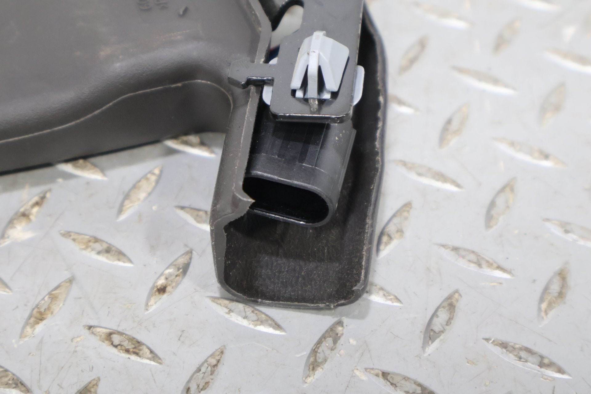 2008 Chevrolet Corvette- Front Seat Belt