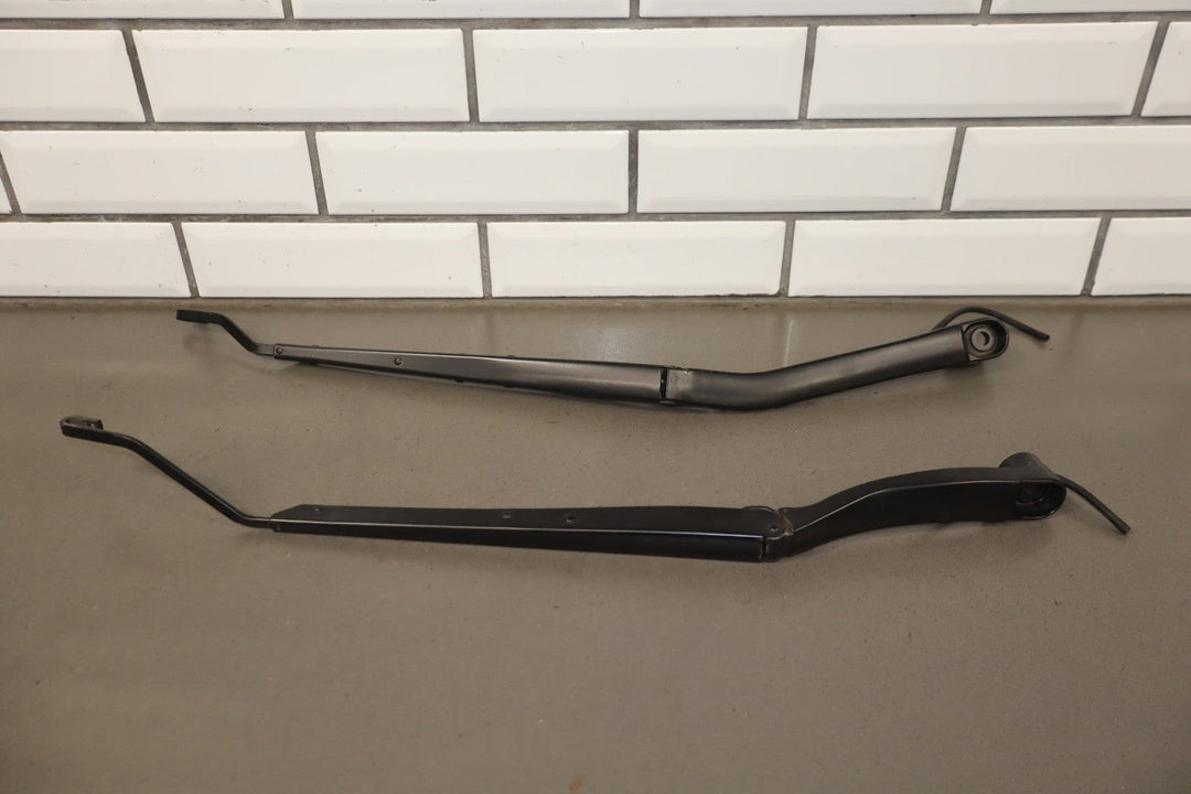 2008 Chevrolet Corvette Wiper Arm Pair OEM W/Used Blades