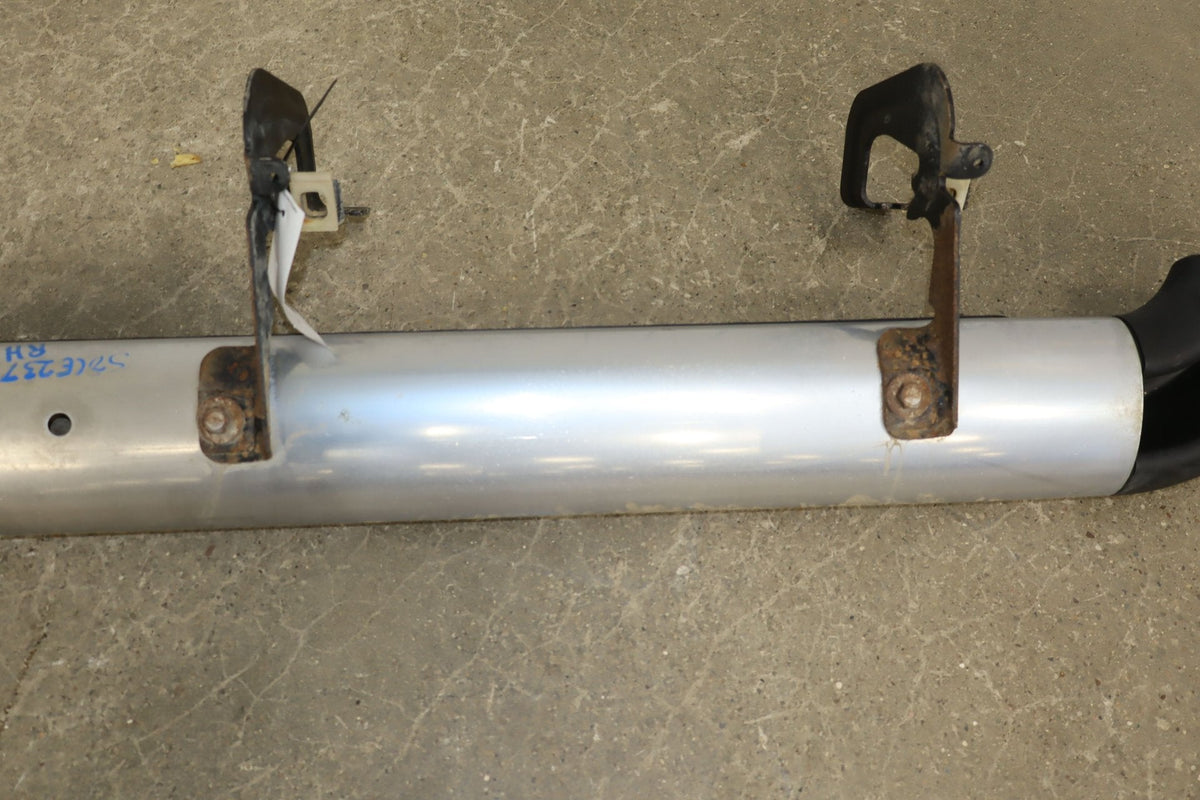 2008 Chevrolet Suburban 1500- Right Running Board