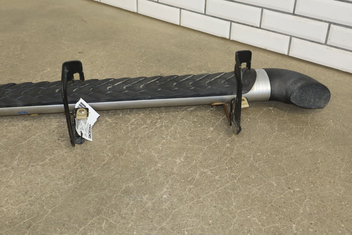 2008 Chevrolet Suburban 1500- Right Running Board