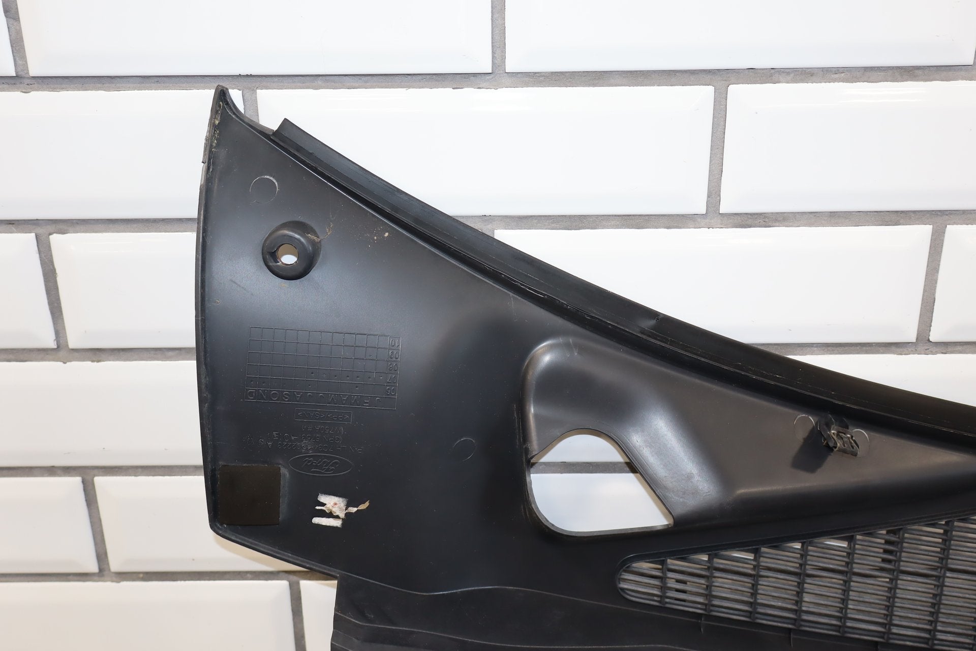 2008 Ford F-250 Super Duty Cowl Vent Panel OEM