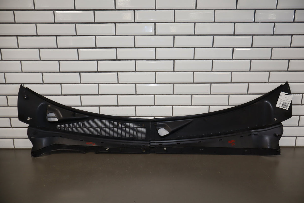 2008 Ford F-250 Super Duty Cowl Vent Panel OEM
