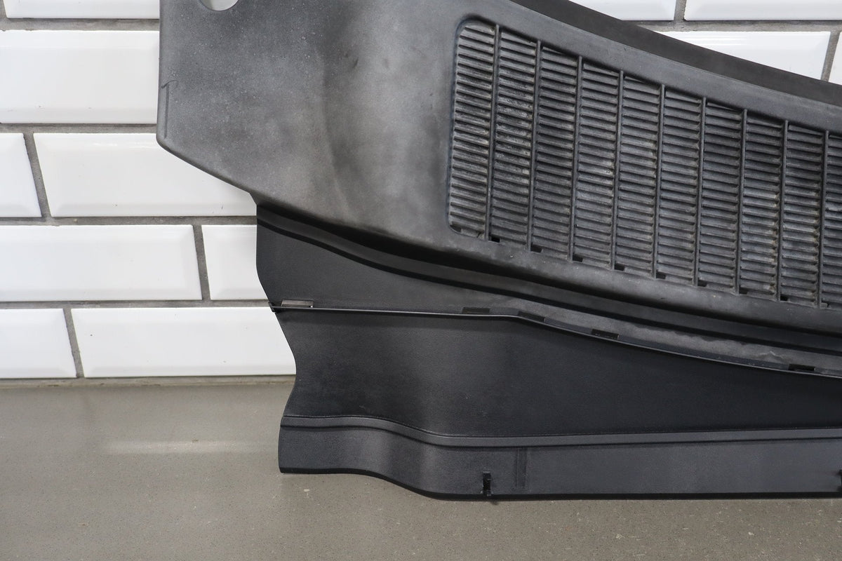 2008 Ford F-250 Super Duty Cowl Vent Panel OEM