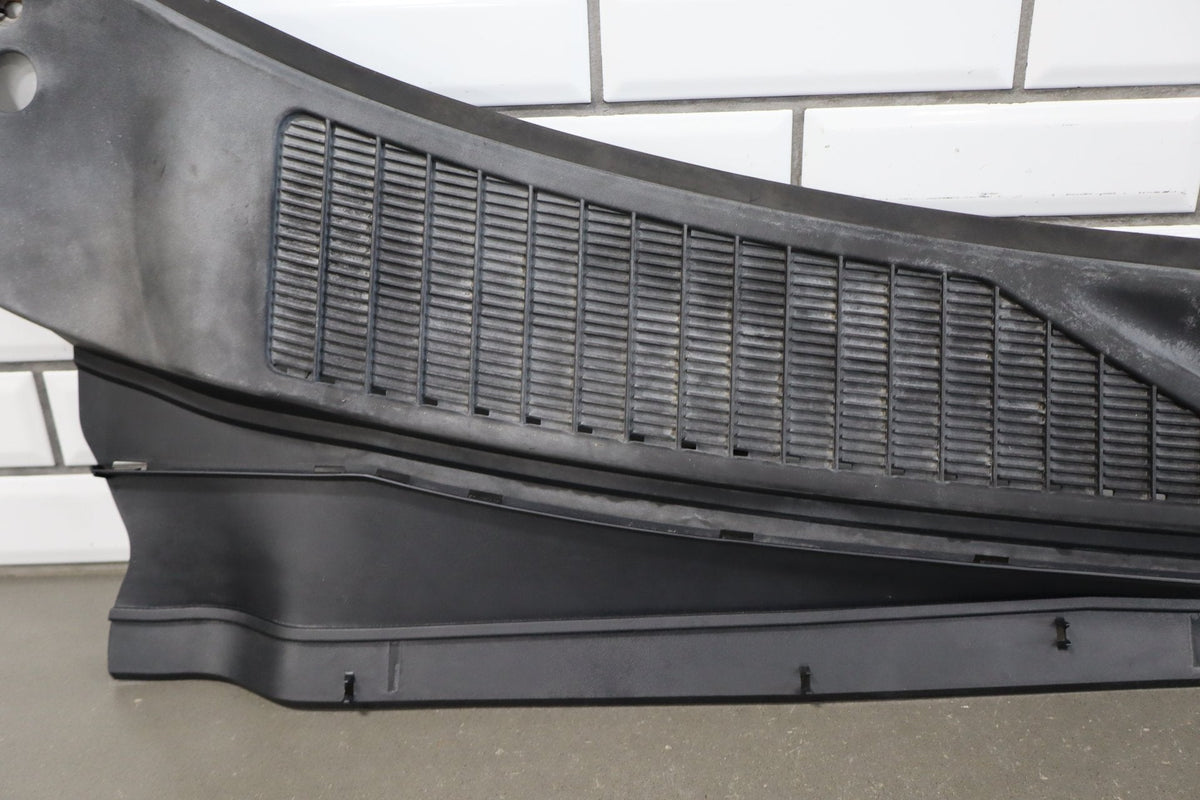 2008 Ford F-250 Super Duty Cowl Vent Panel OEM