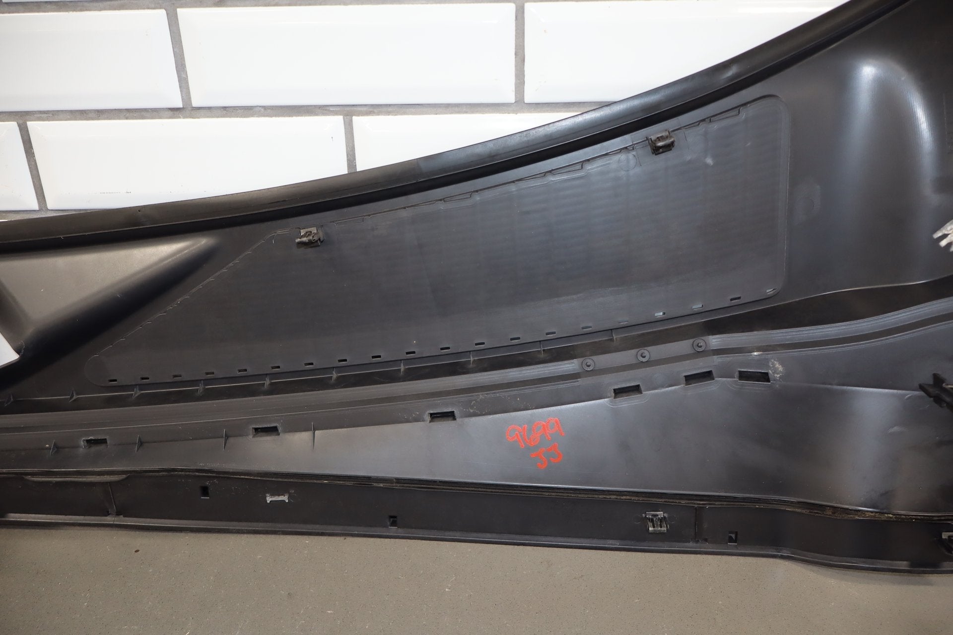 2008 Ford F-250 Super Duty Cowl Vent Panel OEM