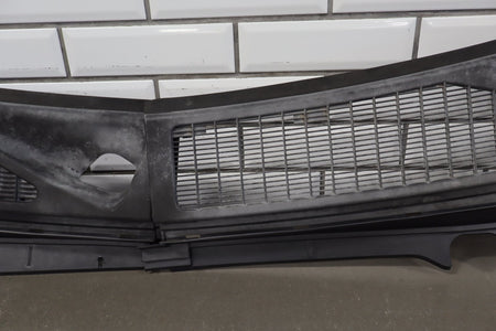 2008 Ford F-250 Super Duty Cowl Vent Panel OEM