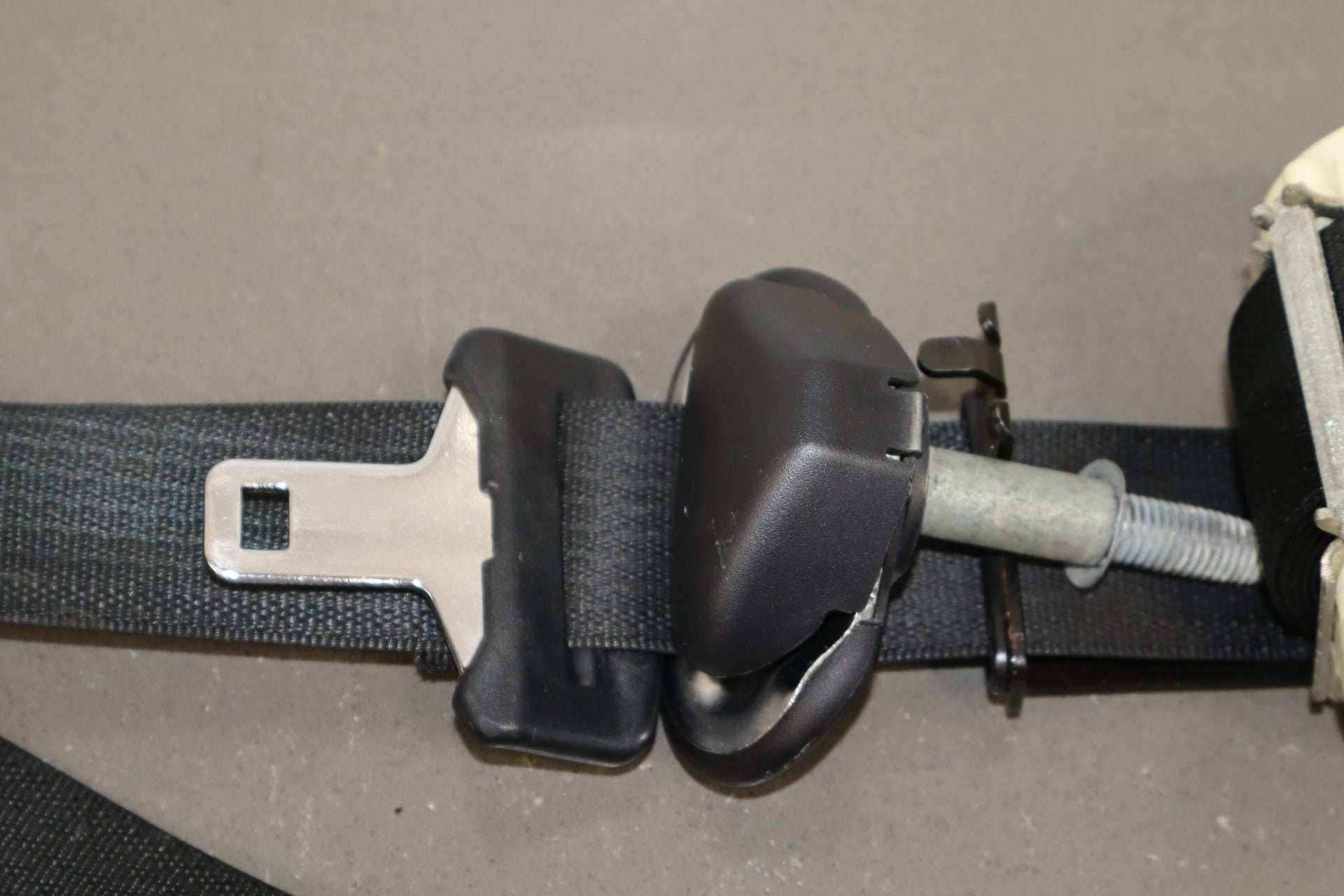 2008 Ford F-250 Super Duty Crew Cab FX4 Left Rear Seat Belt Black LS