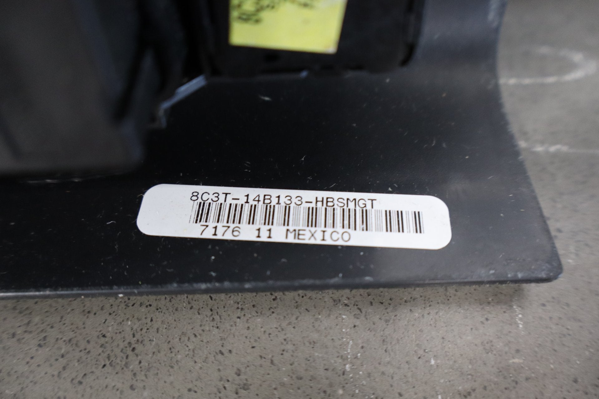 2008 Ford F-250 Super Duty Crew Cab Left Front Window Switch OEM