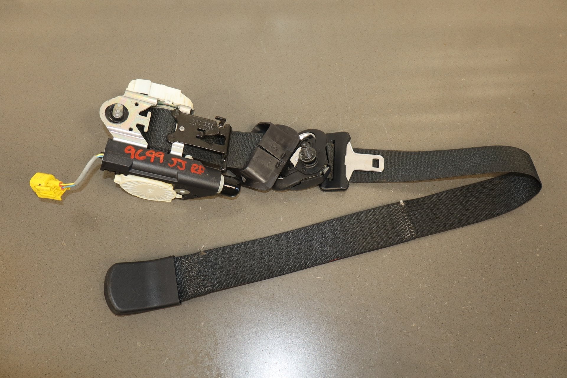 2008 Ford F-250 Super Duty FX4 Right Front Seat Belt Black LS