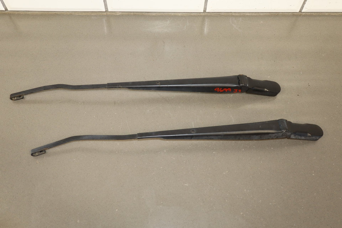 2008 Ford F-250 Super Duty FX4 Wiper Arm Pair
