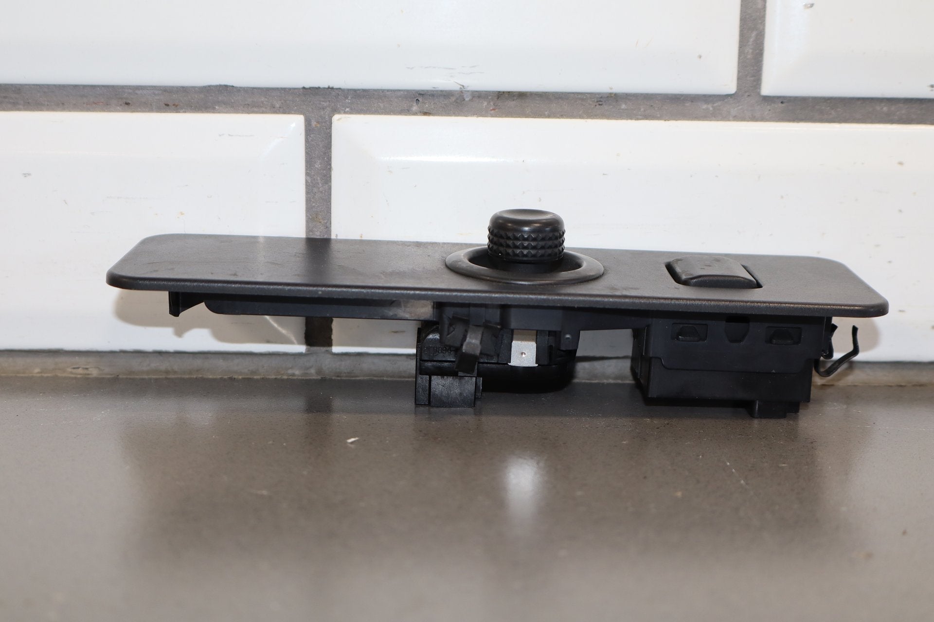 2008 Ford F-250 Super Duty Mirror Adjuster Switch OEM
