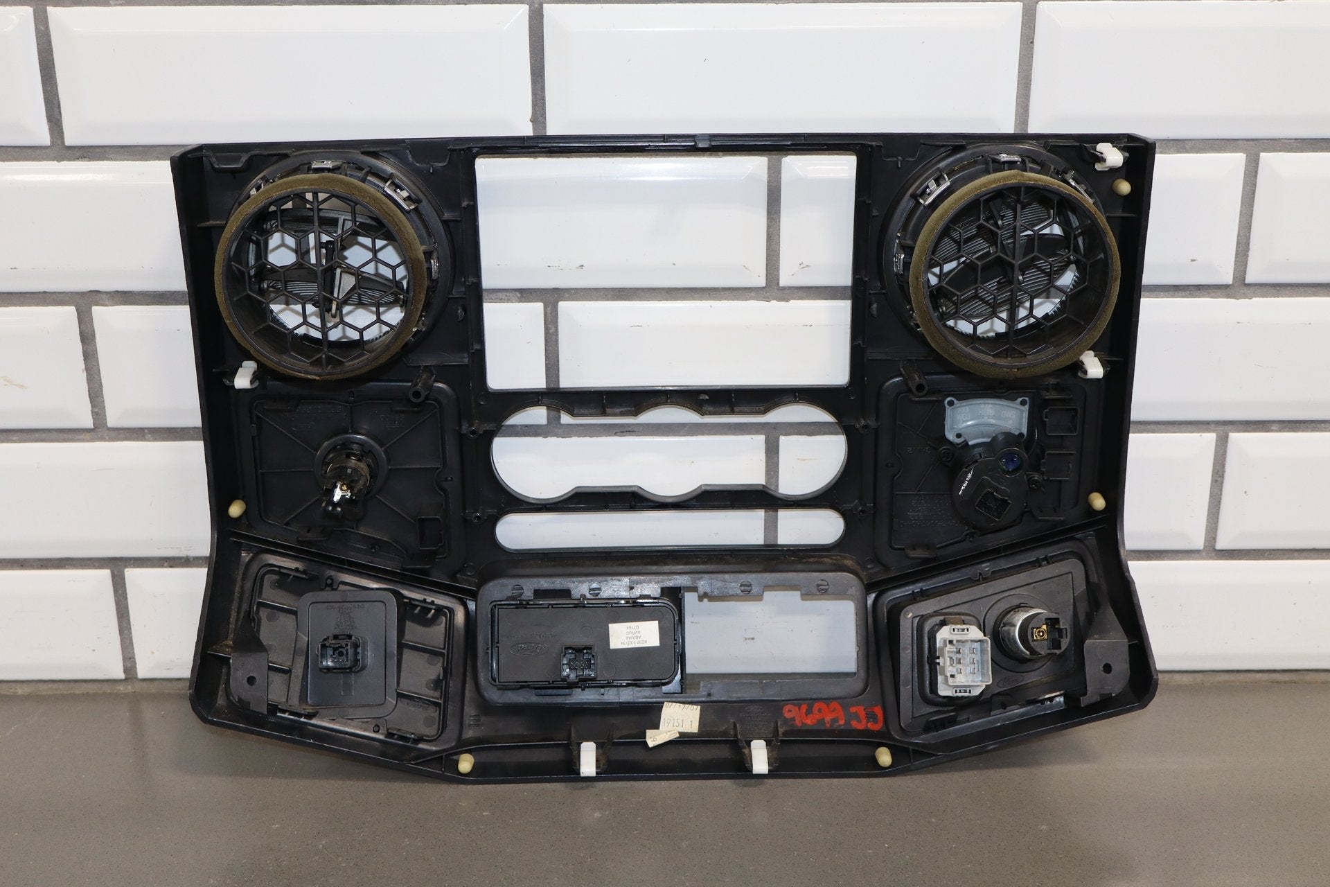 2008 Ford F-250 Super Duty Radio Trim Bezel OEM