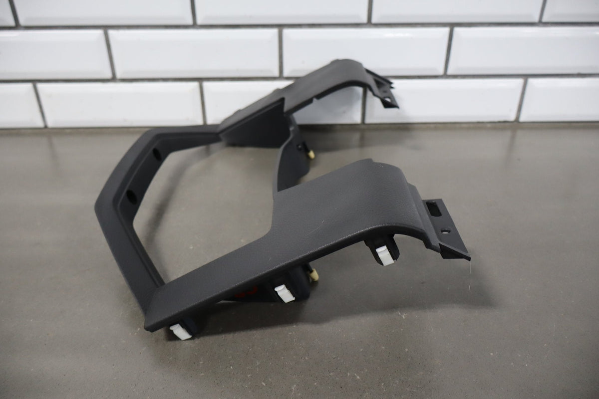 2008 Ford F-250 Super Duty Speedometer Bezel OEM