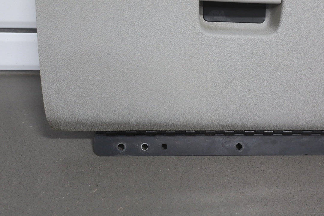 2008 GMC Sierra 2500HD Glove Box Light Titanium 833