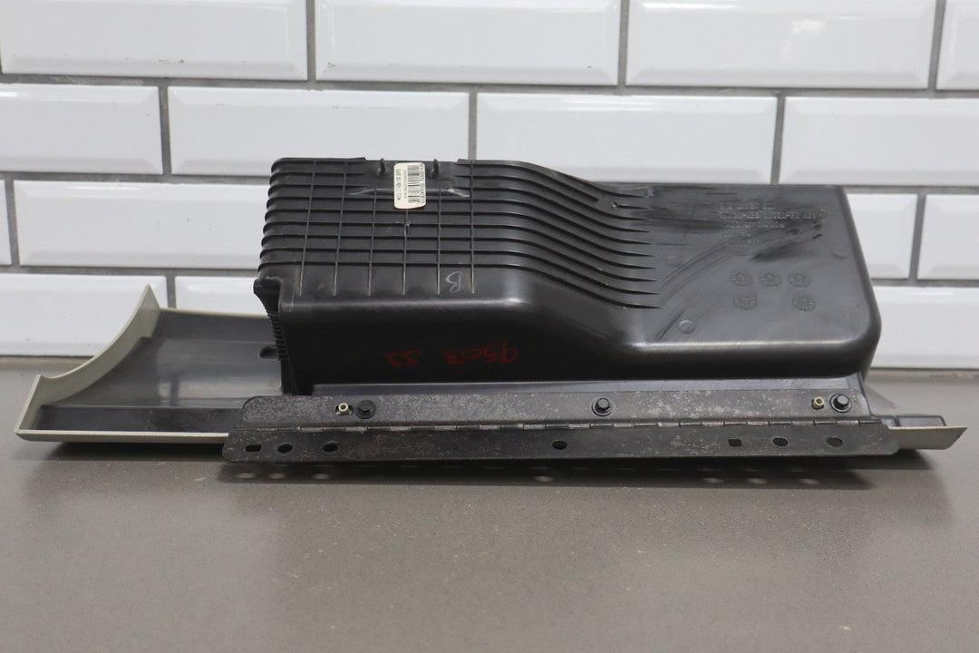 2008 GMC Sierra 2500HD Glove Box Light Titanium 833