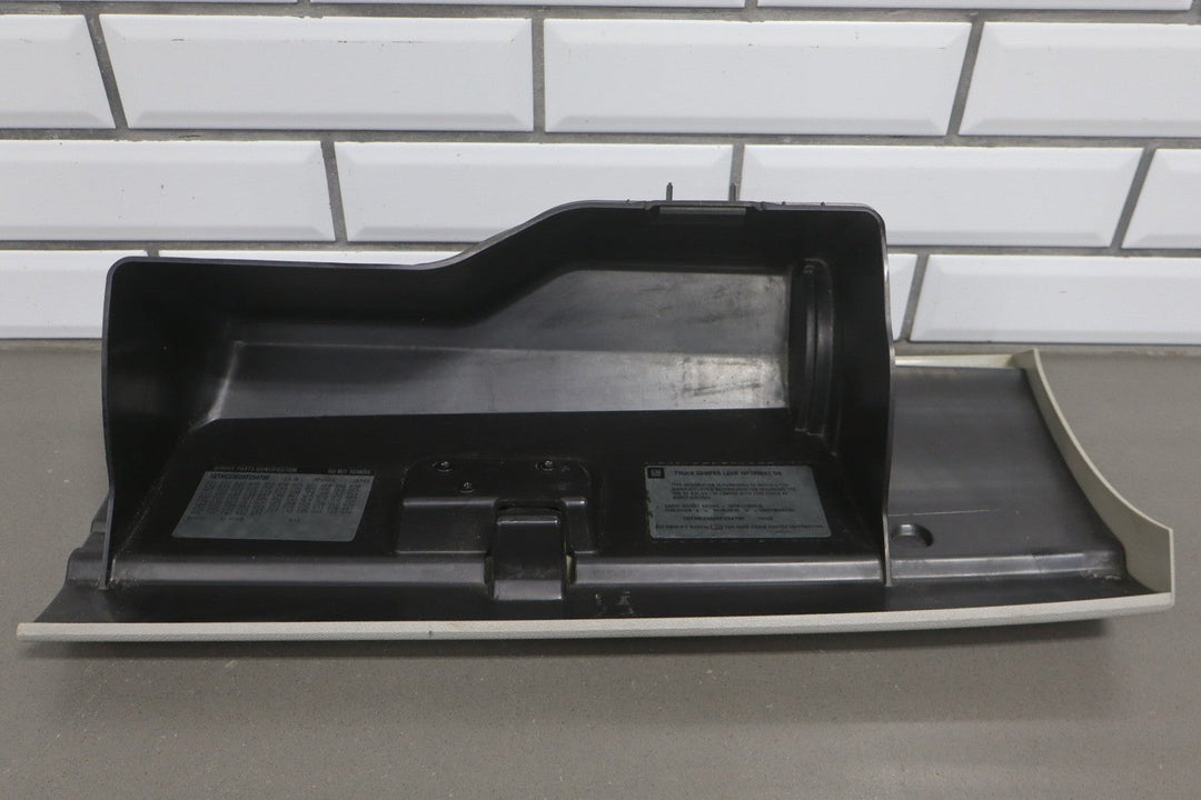 2008 GMC Sierra 2500HD Glove Box Light Titanium 833