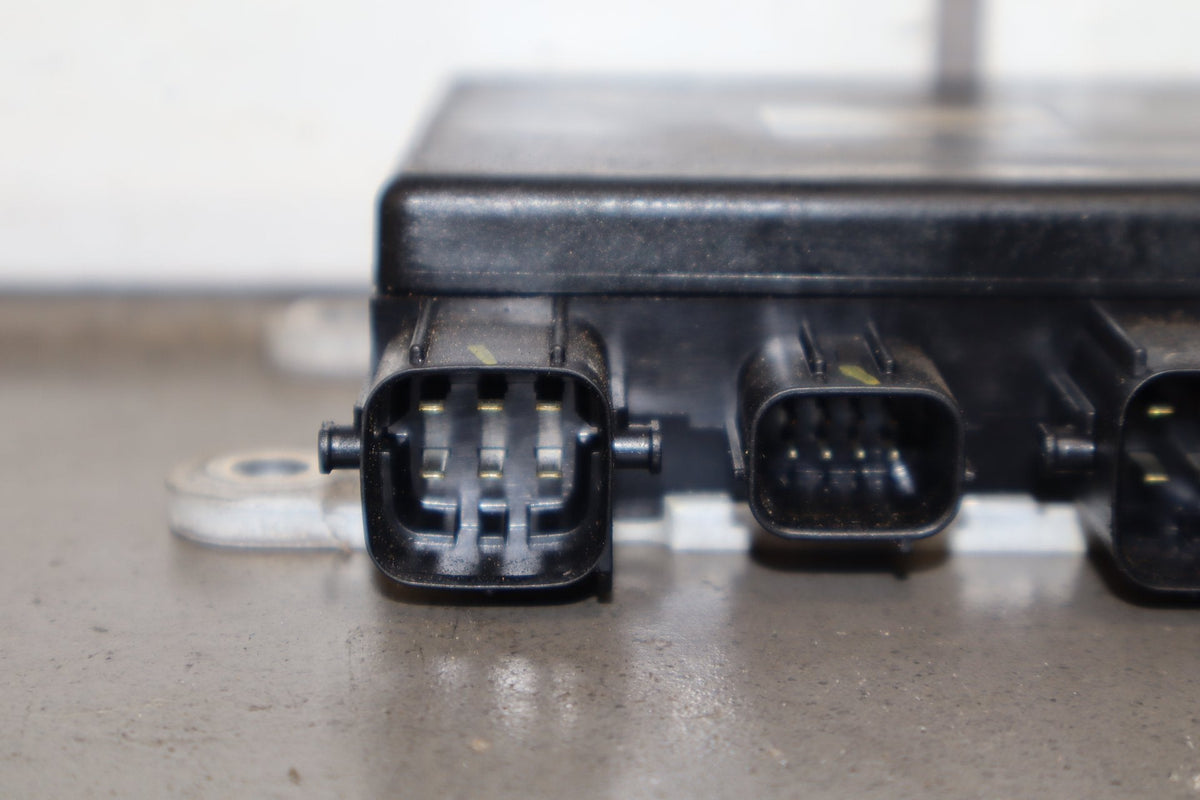 2008 Lexus LS460 4.6L FICM Fuel Injection Control Module