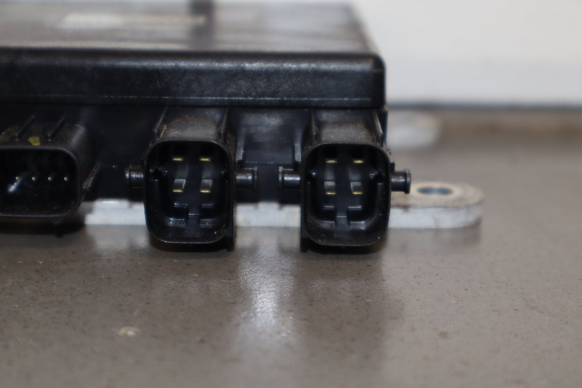 2008 Lexus LS460 4.6L FICM Fuel Injection Control Module