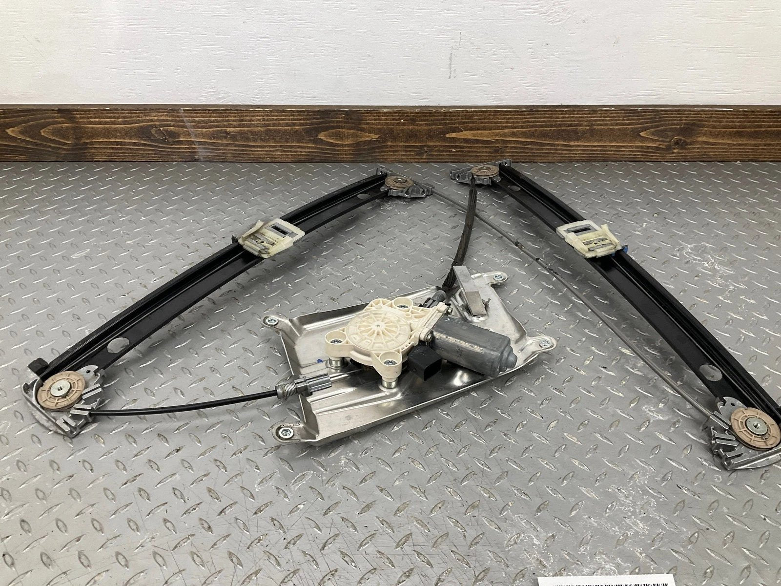 2008 Maybach 57- FRONT DOOR REGULATOR