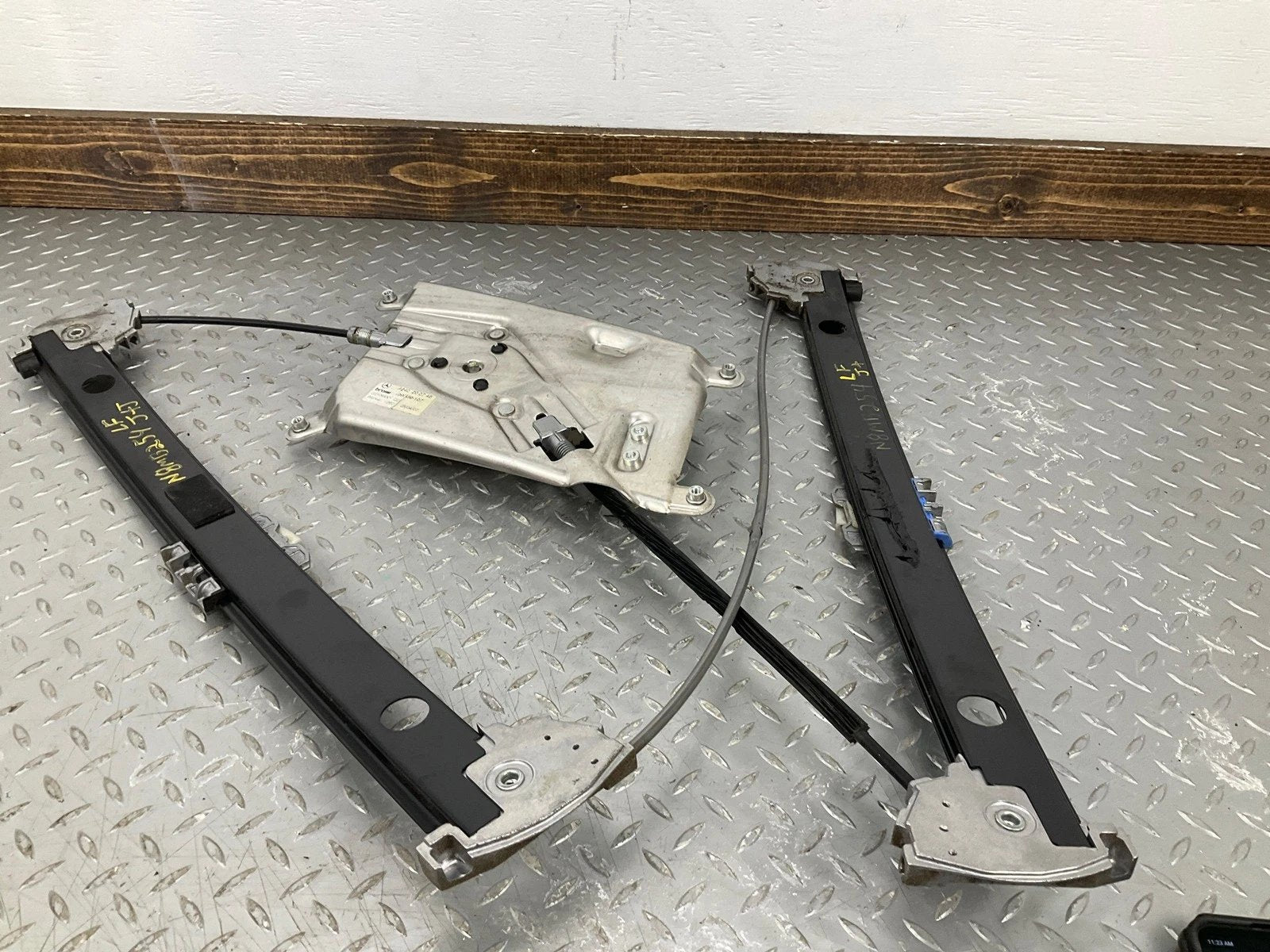 2008 Maybach 57- FRONT DOOR REGULATOR