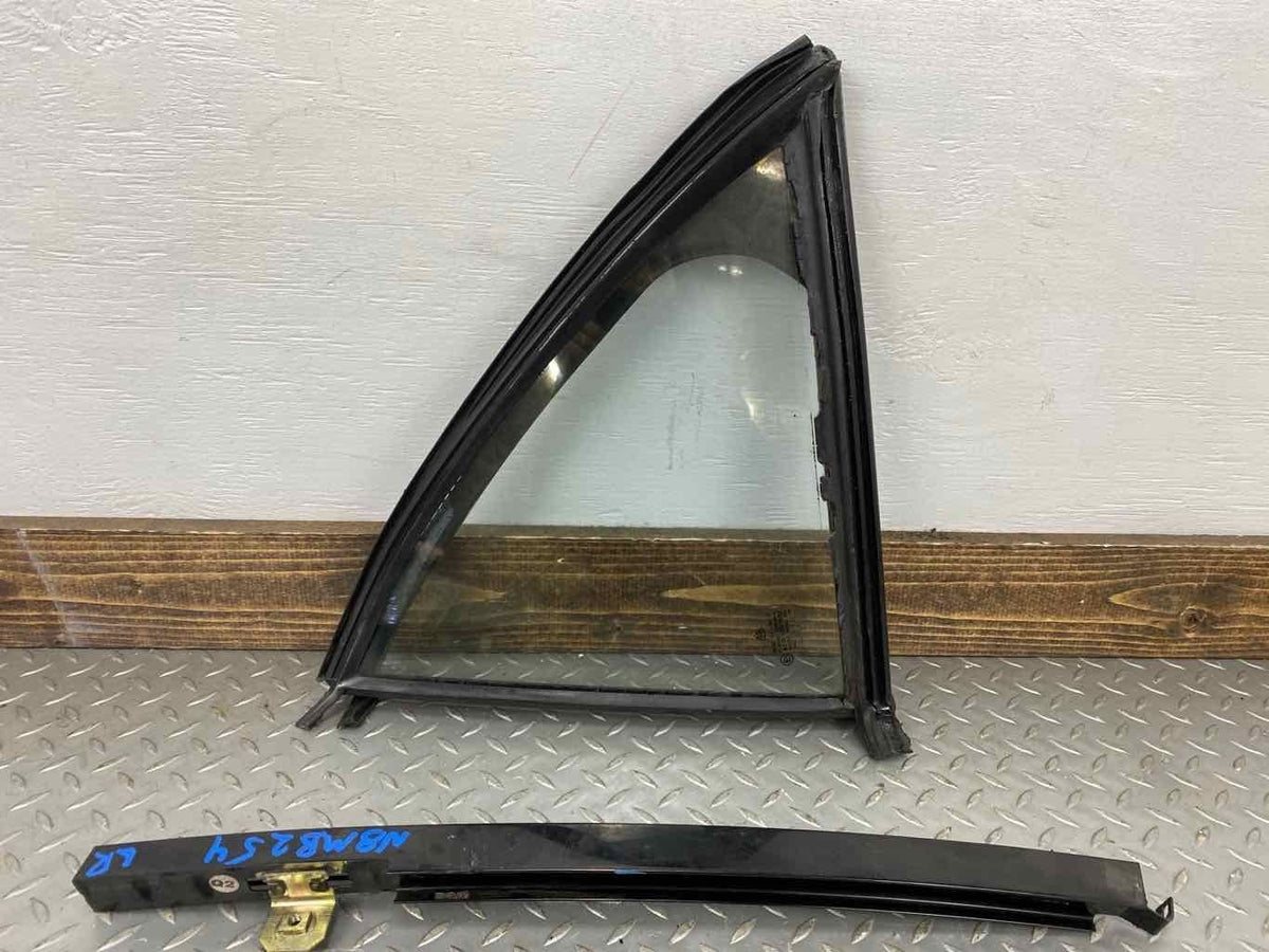 2008 Maybach 57- REAR VENT GLASS/WINDOW