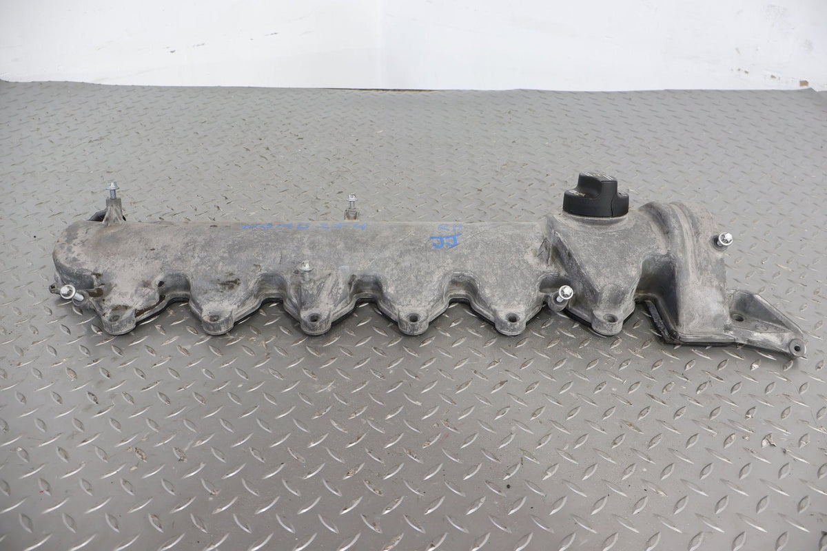 2008 Maybach 57- Valve Cover