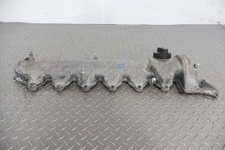 2008 Maybach 57- Valve Cover