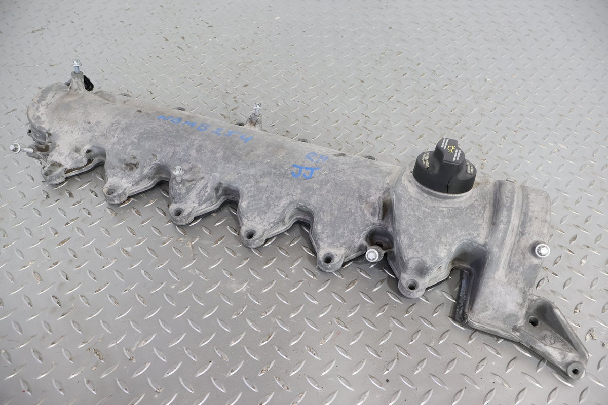 2008 Maybach 57- Valve Cover