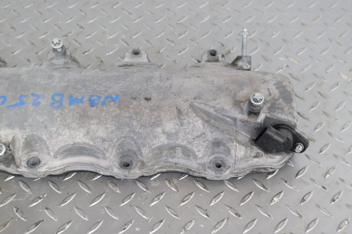2008 Maybach 57- Valve Cover