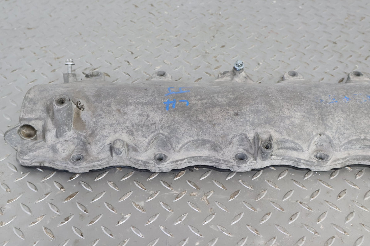 2008 Maybach 57- Valve Cover