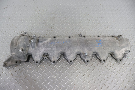 2008 Maybach 57- Valve Cover