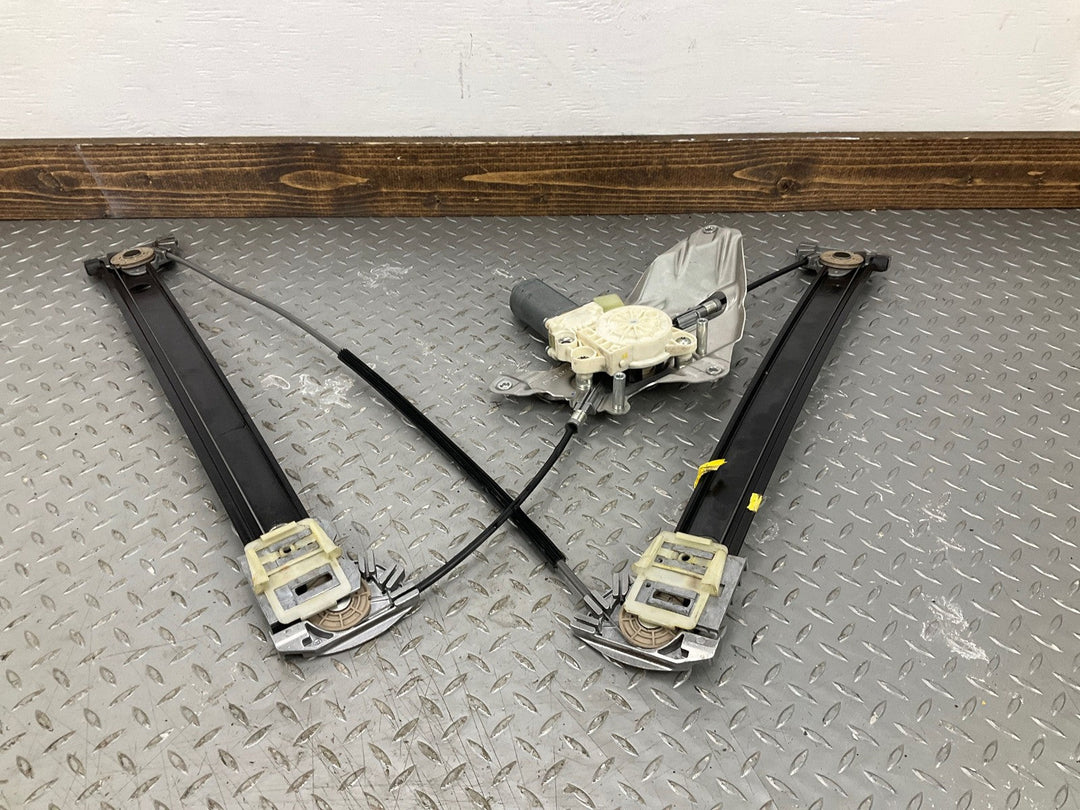 2008 Maybach 57 W240 REAR Right RH Window Regulator (A2407300246) Tested