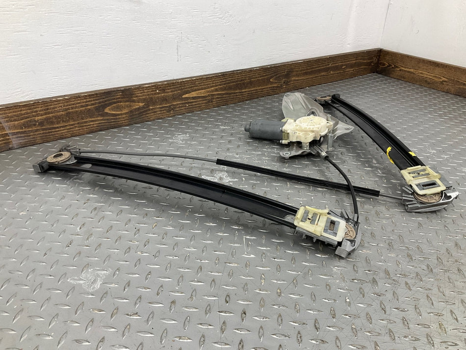 2008 Maybach 57 W240 REAR Right RH Window Regulator (A2407300246) Tested