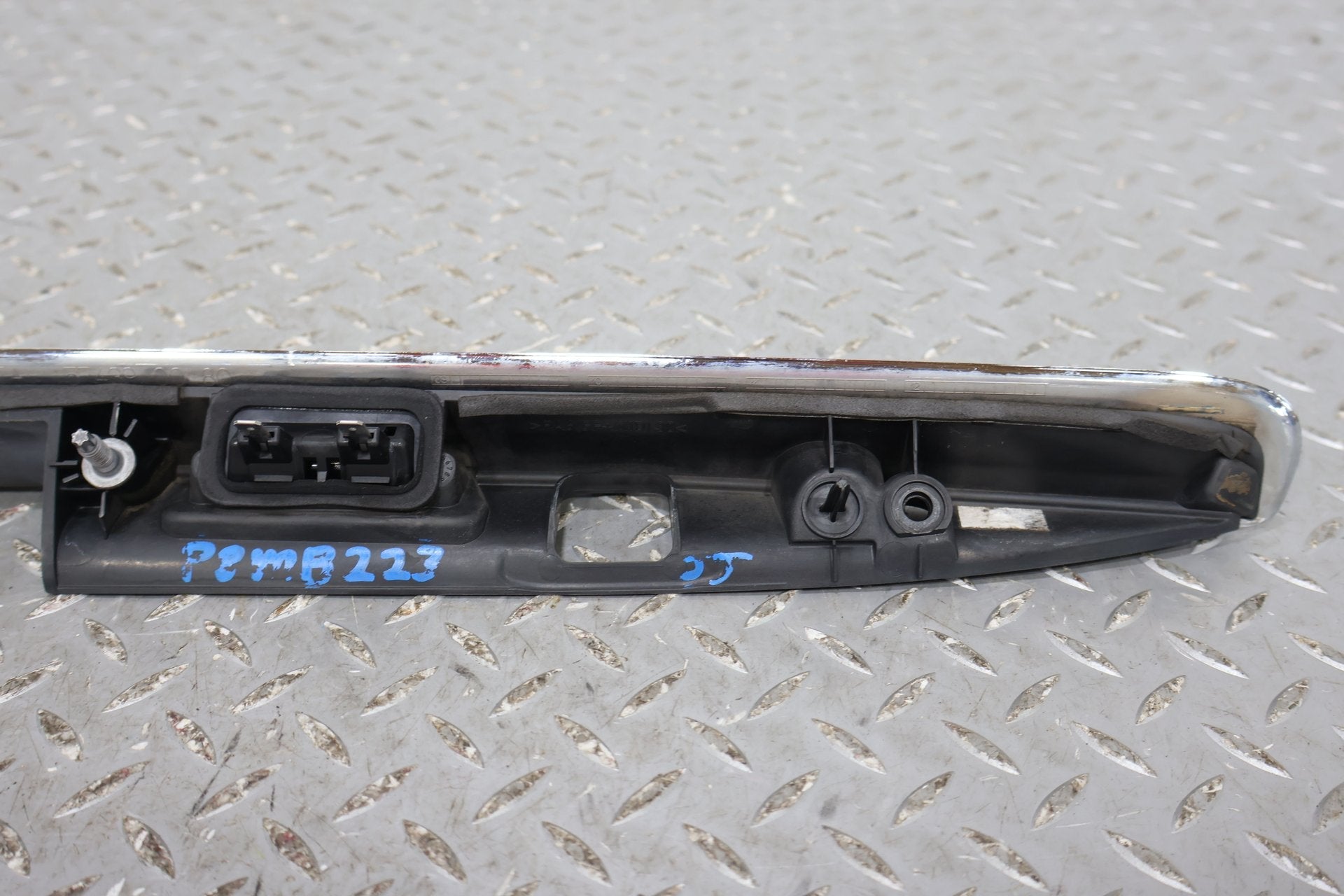 2008 Mercedes-Benz GL-Class- Tail Finish Panel