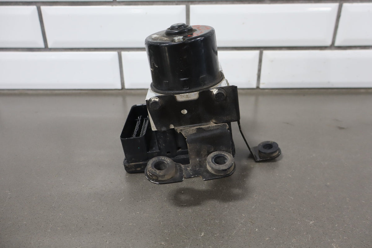 2008 Volkswagen Beetle 2.5L ABS Brake Unit OEM