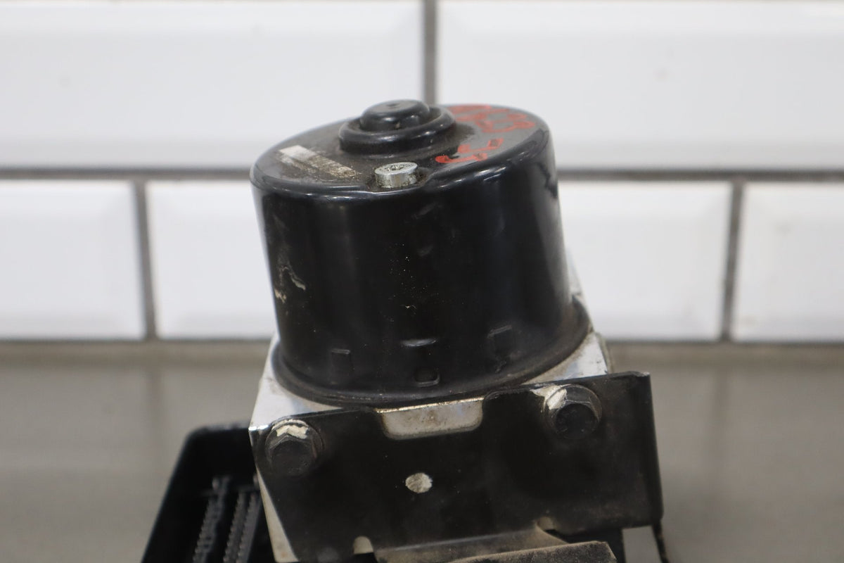 2008 Volkswagen Beetle 2.5L ABS Brake Unit OEM
