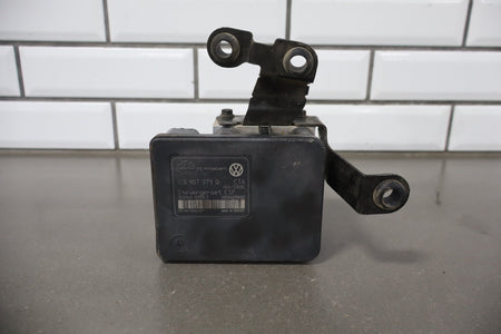 2008 Volkswagen Beetle 2.5L ABS Brake Unit OEM