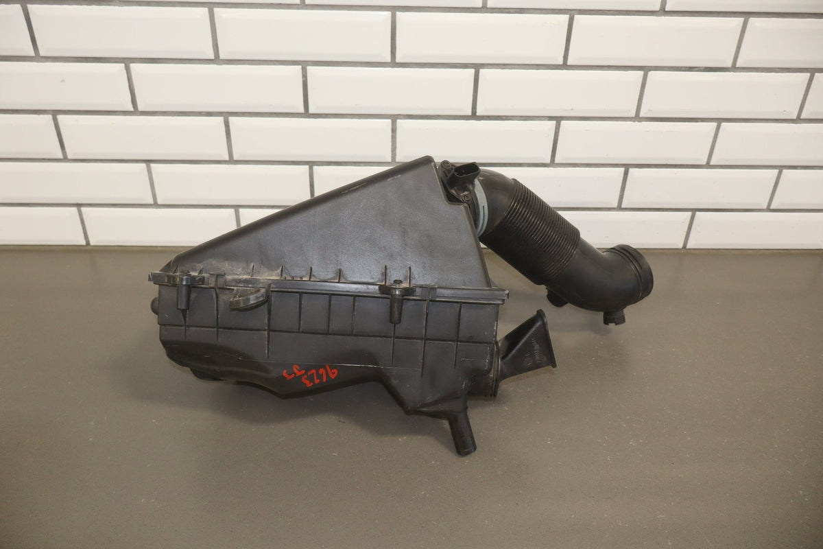 2008 Volkswagen Beetle 2.5L Air Cleaner Assembly OEM