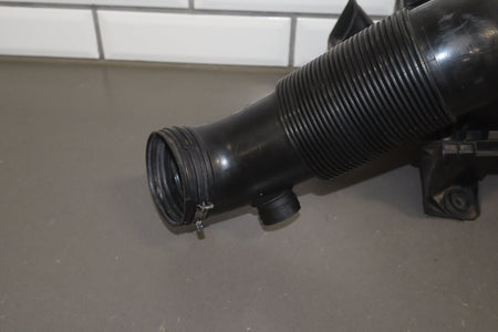 2008 Volkswagen Beetle 2.5L Air Cleaner Assembly OEM