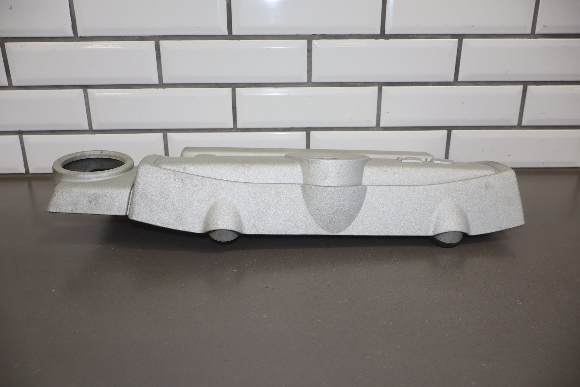 2008 Volkswagen Beetle 2.5L Inline 5 Engine Cover OEM