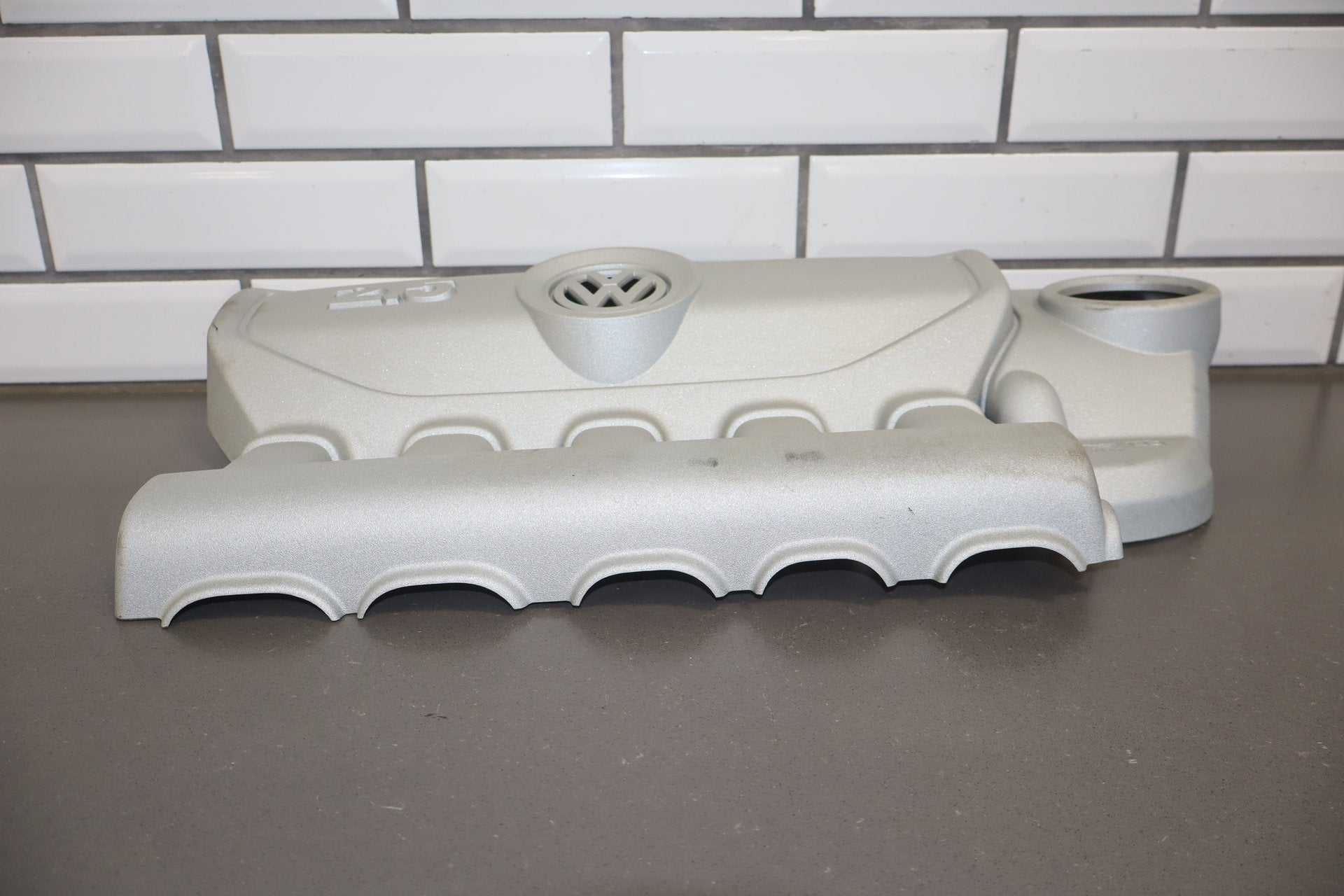 2008 Volkswagen Beetle 2.5L Inline 5 Engine Cover OEM