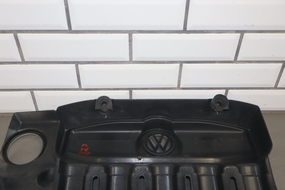 2008 Volkswagen Beetle 2.5L Inline 5 Engine Cover OEM