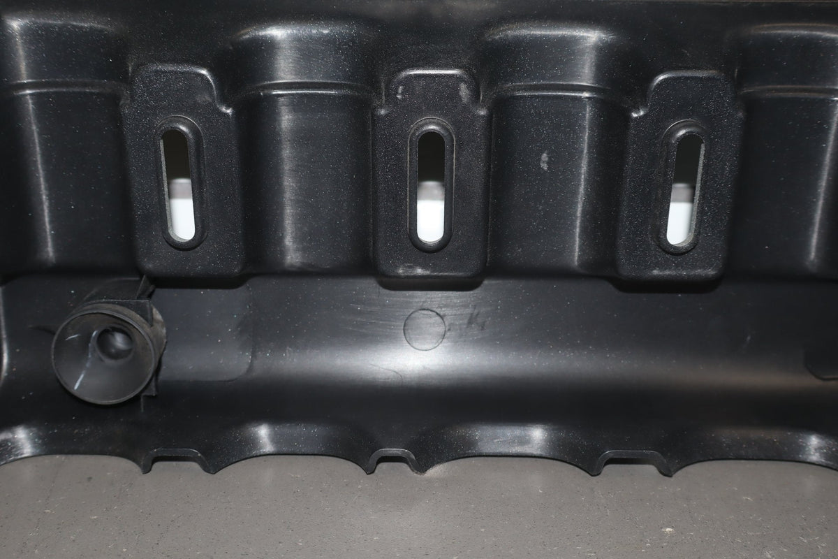 2008 Volkswagen Beetle 2.5L Inline 5 Engine Cover OEM