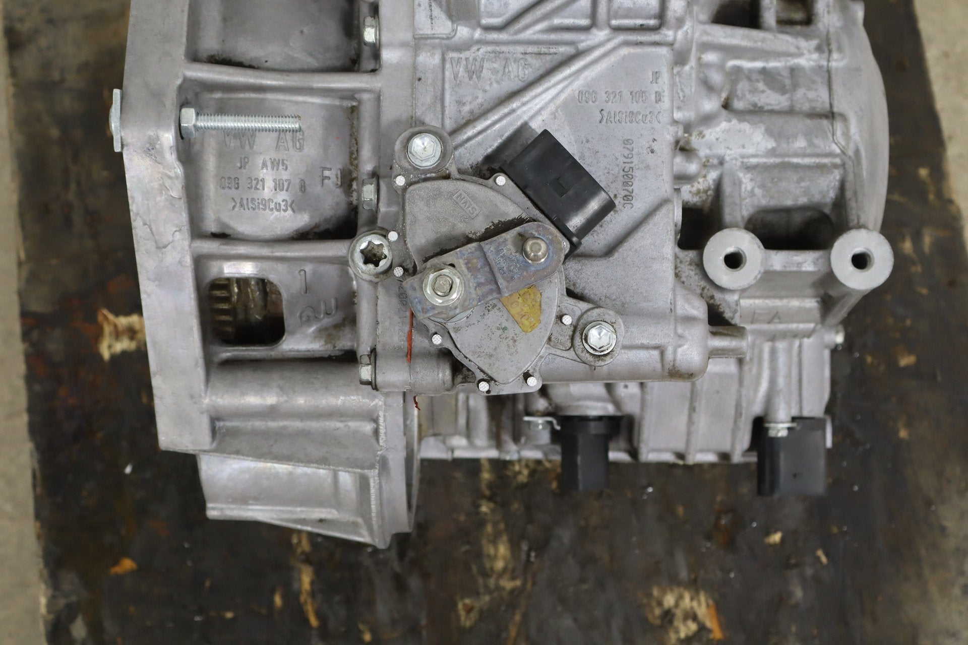 2008 Volkswagen Beetle FWD 2.5L Automatic Transmission Assembly OEM