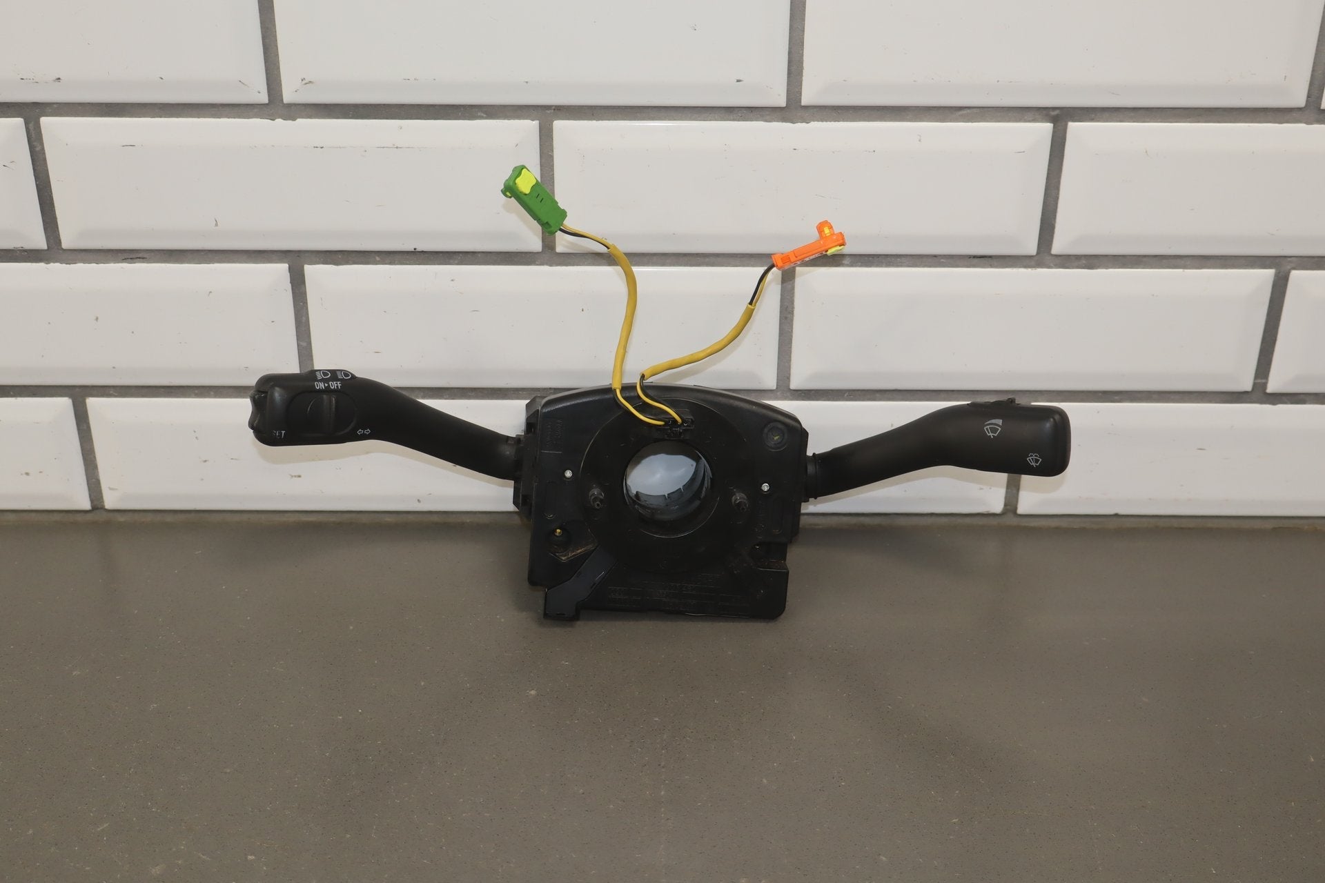 2008 Volkswagen Beetle Turn Signal Combination Switch OEM
