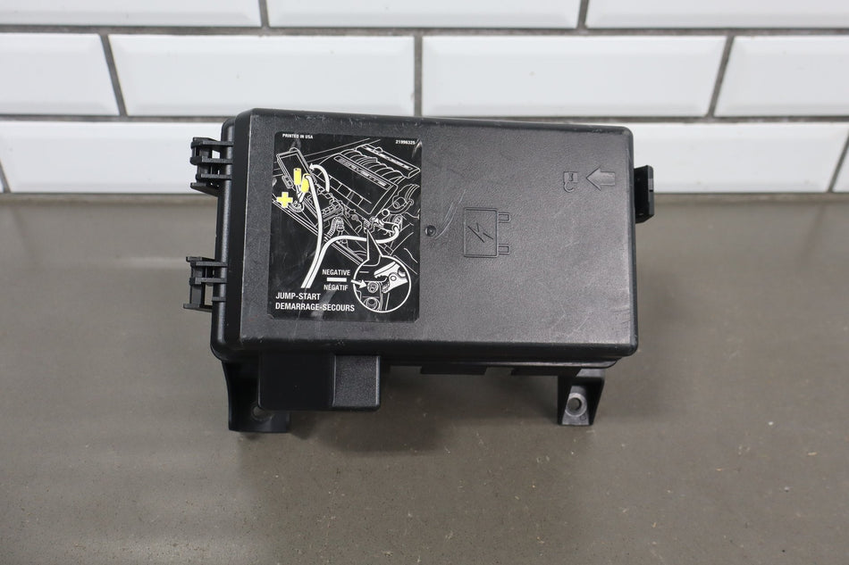 2009-2013 Chevrolet Corvette C6 LS3 Engine Wiring Junction Fuse Box