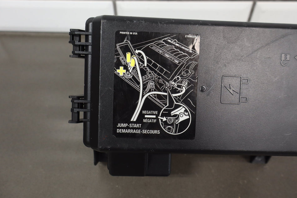 2009-2013 Chevrolet Corvette C6 LS3 Engine Wiring Junction Fuse Box