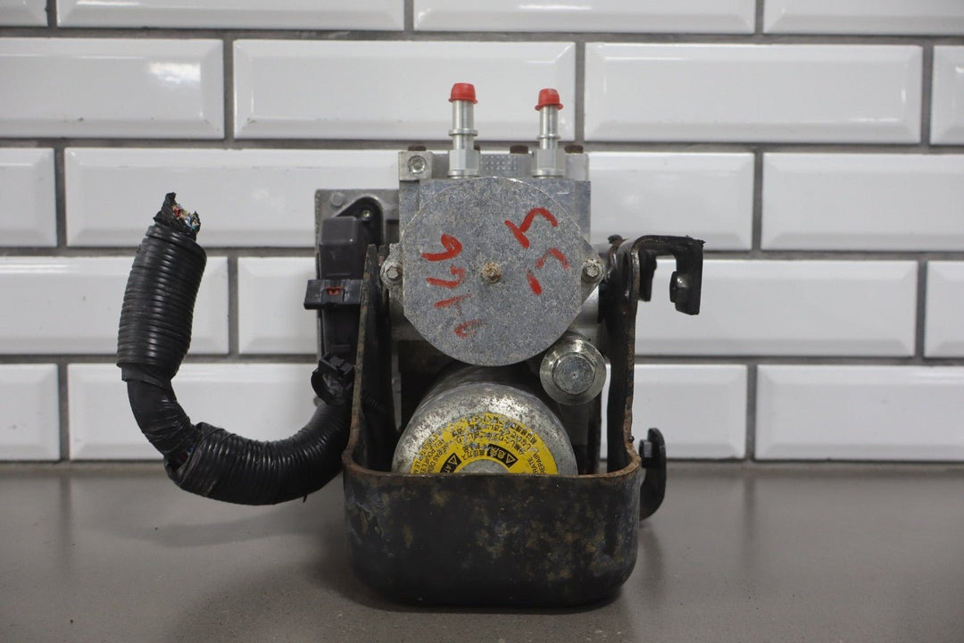 2009 - 2013 Chevrolet Tahoe Hybird ABS Brake Unit 20946763 OEM