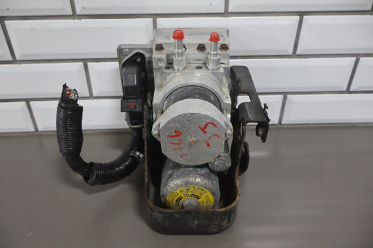 2009 - 2013 Chevrolet Tahoe Hybird ABS Brake Unit 20946763 OEM